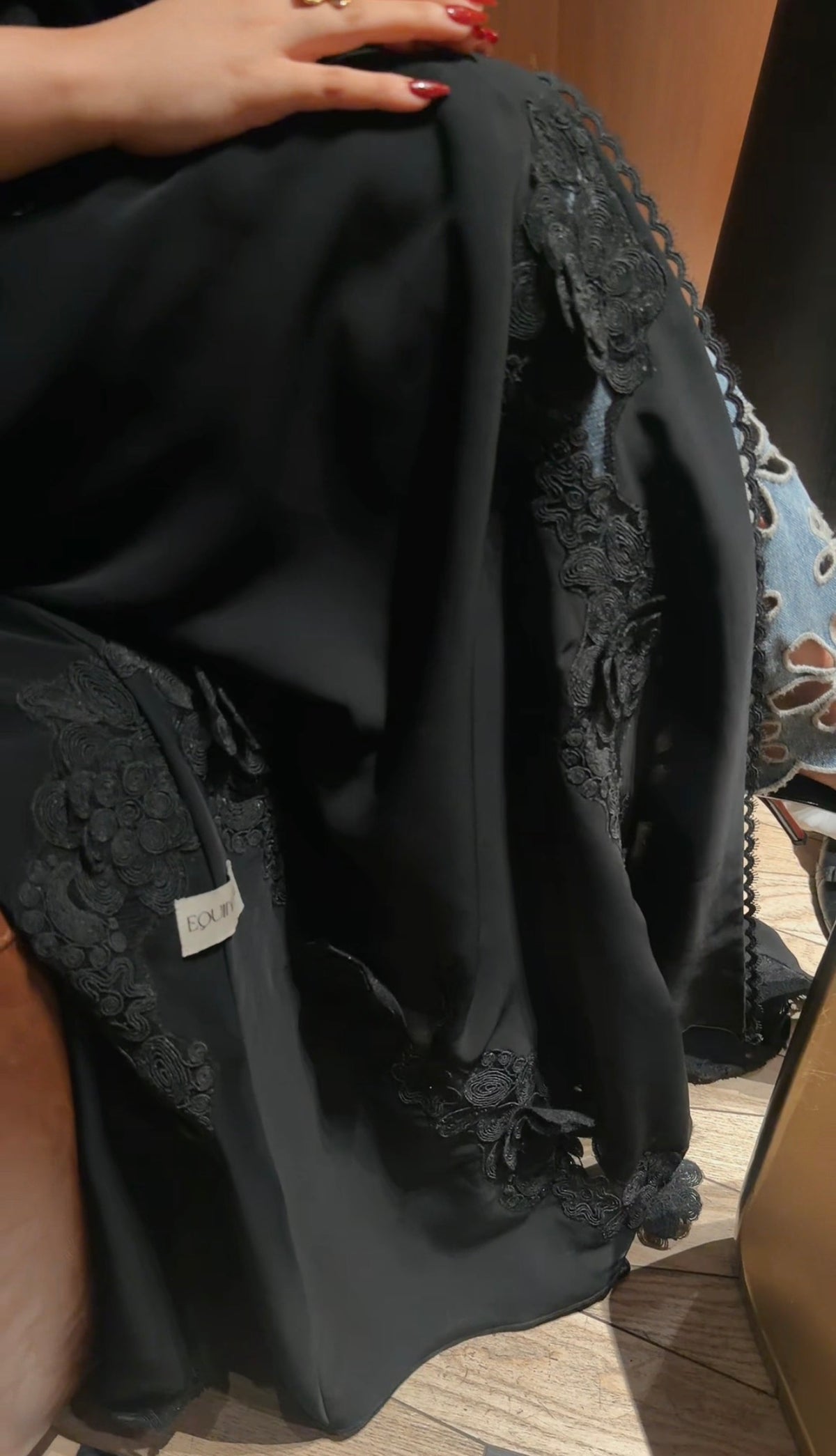 EQ026 Abaya