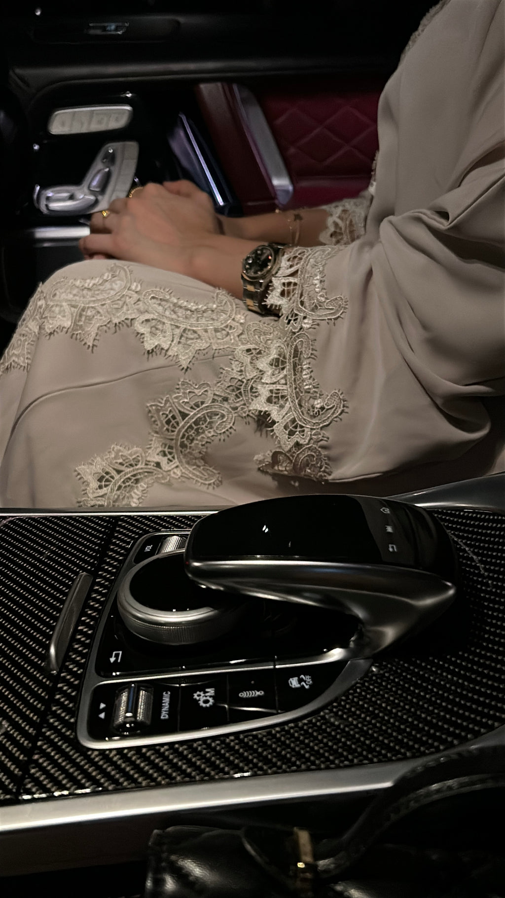 EQ06 Beige Full Lace Abaya