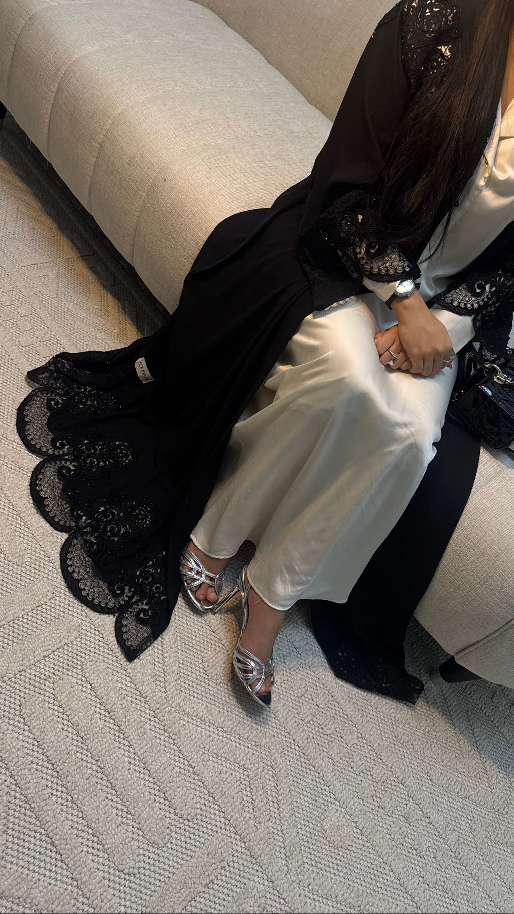 EQ19 Luxury Black Lace Abaya