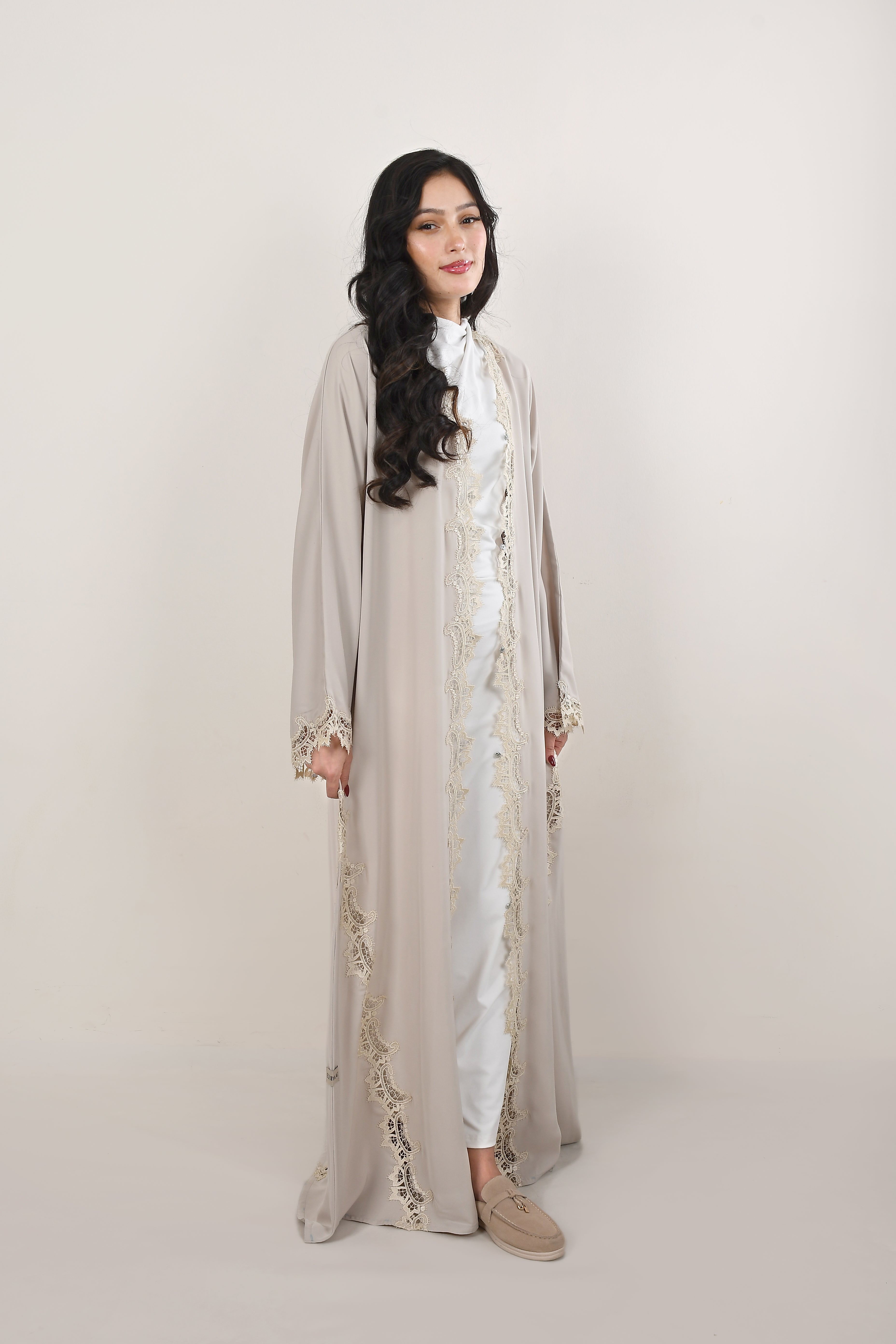 EQ06 Beige Full Lace Abaya
