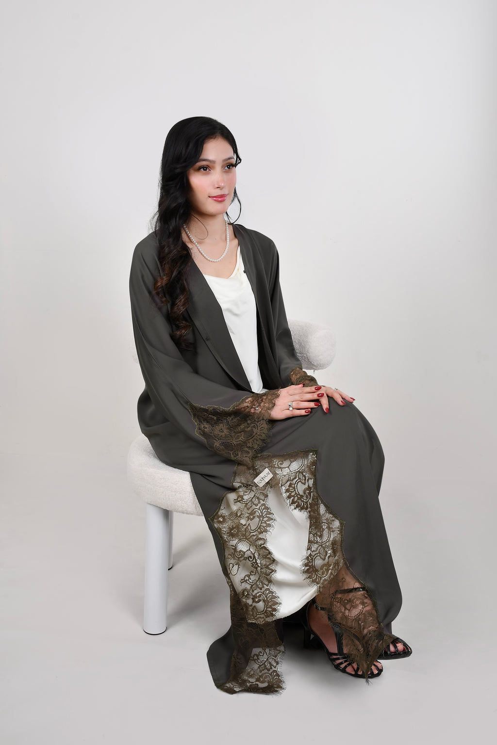 EQ07 Lace Trim Abaya