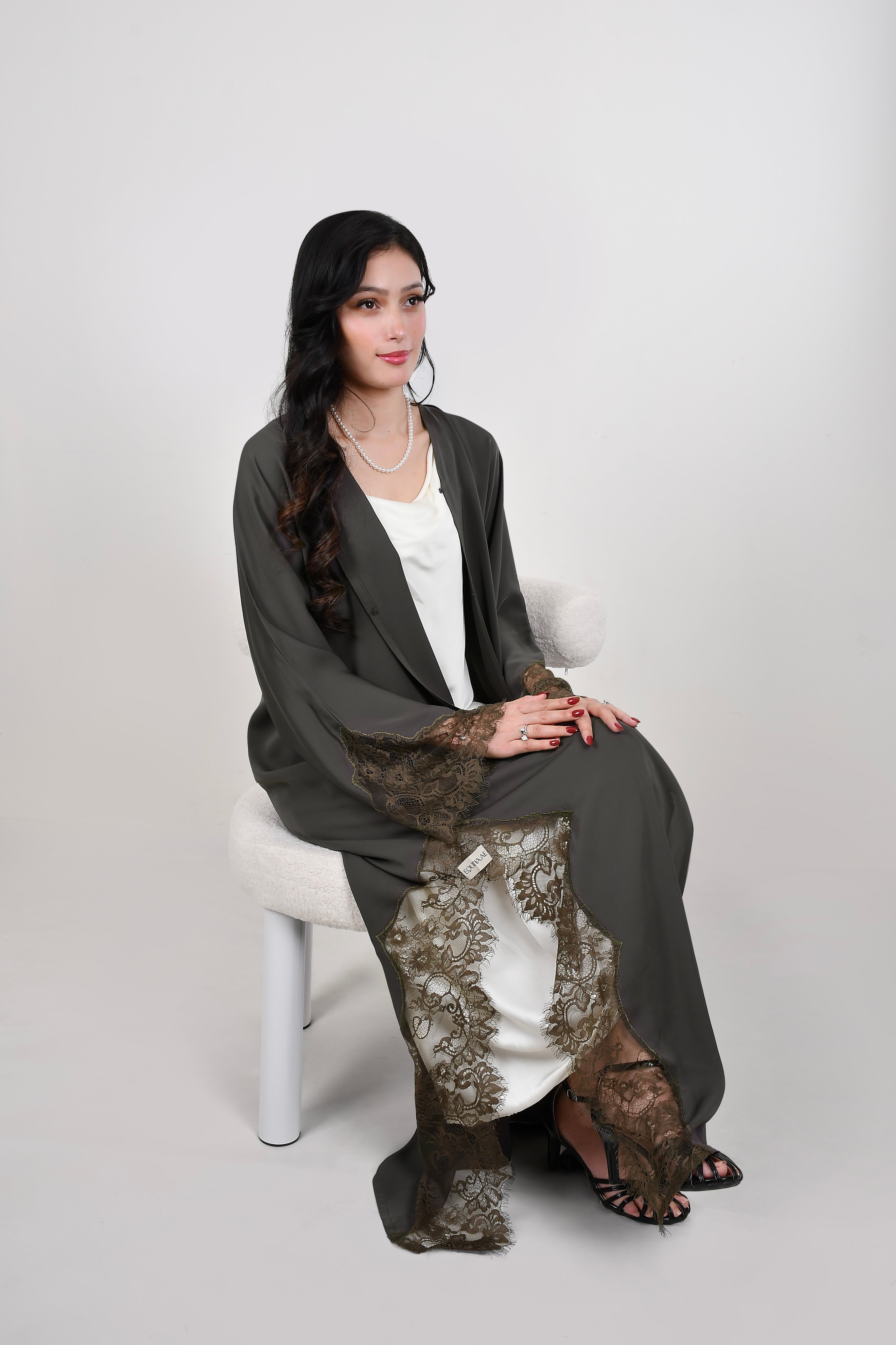 EQ07 Lace Trim Abaya
